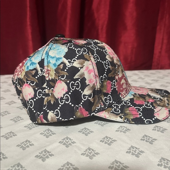 NWOT…New Fashion Inspired Item (HAT) - Picture 2 of 5
